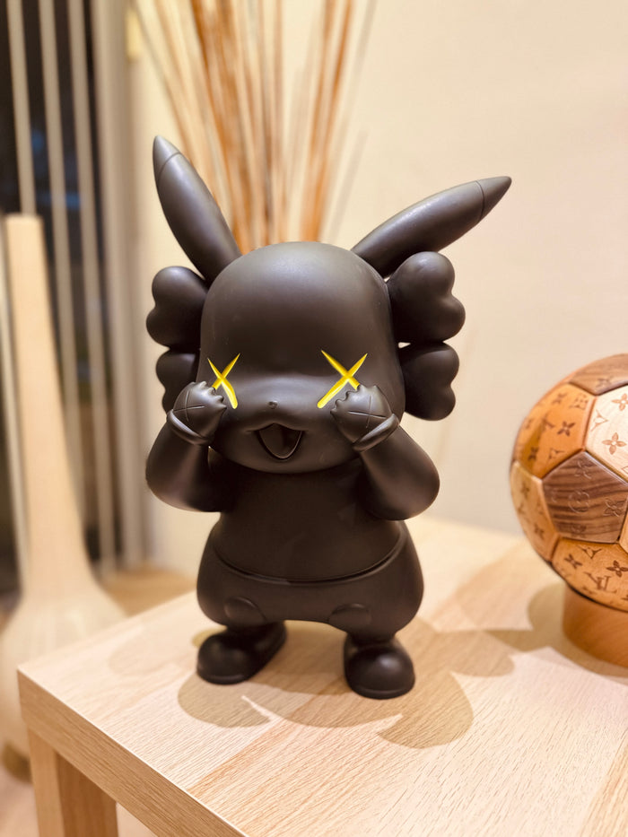 Mate Black Pikachu