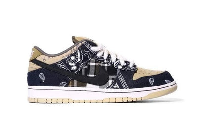 TRAVIS SCOTT DUNK LOW